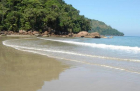 LINDA CASA TERREA UBATUBA - piscina, wifi, AC, churrasqueira, praia Lagoinha